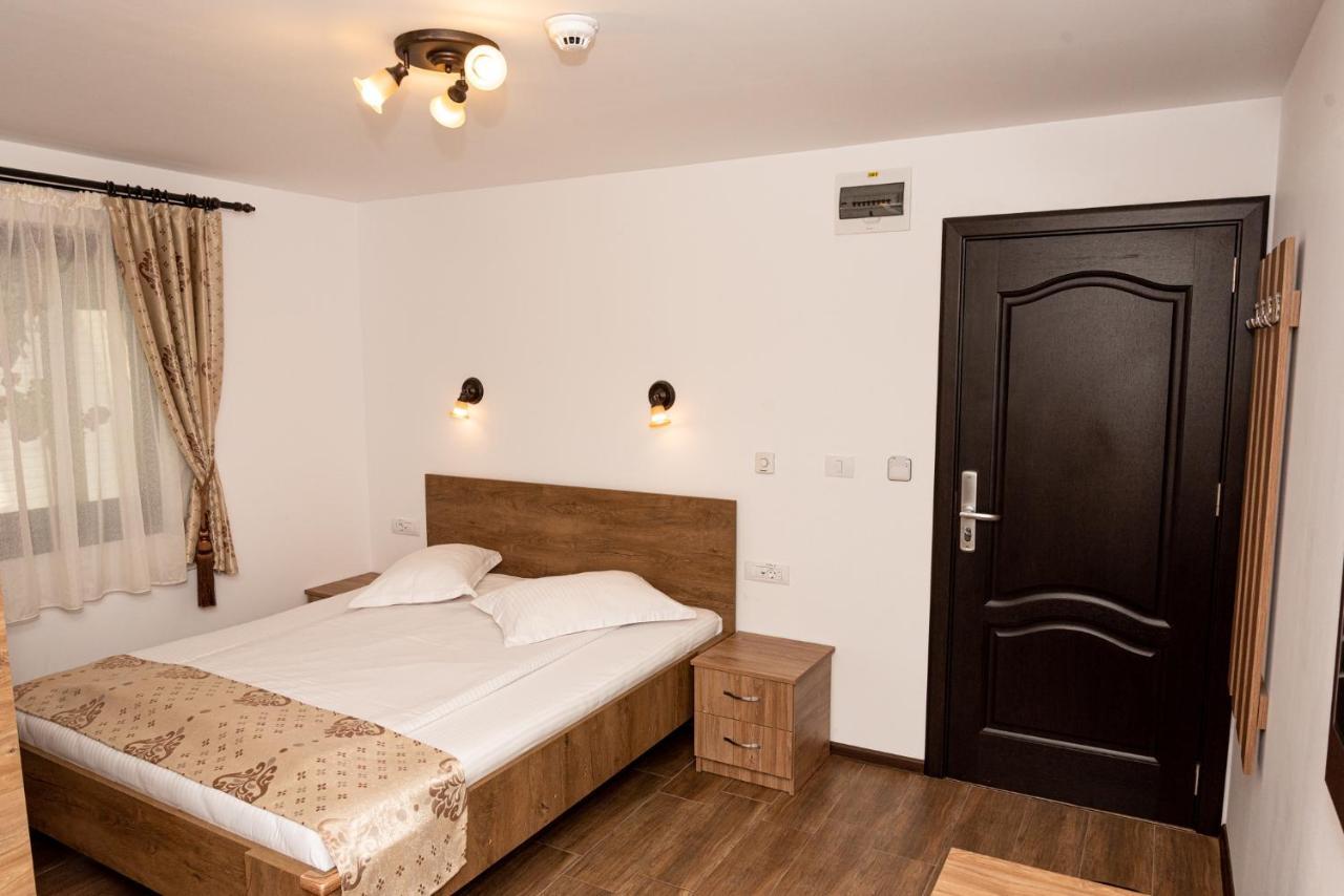 Hotel K'Raman Râmnicu Vâlcea Exterior foto